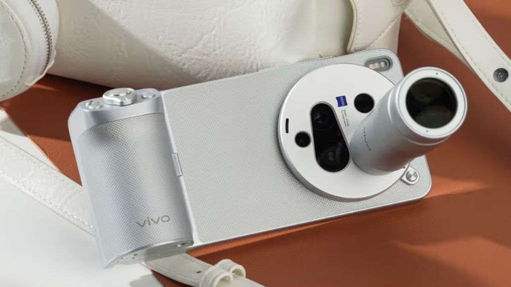 Vivo X300 Ultra Arrives