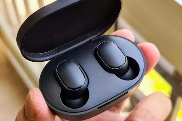 Best Earbuds Under ₹2000