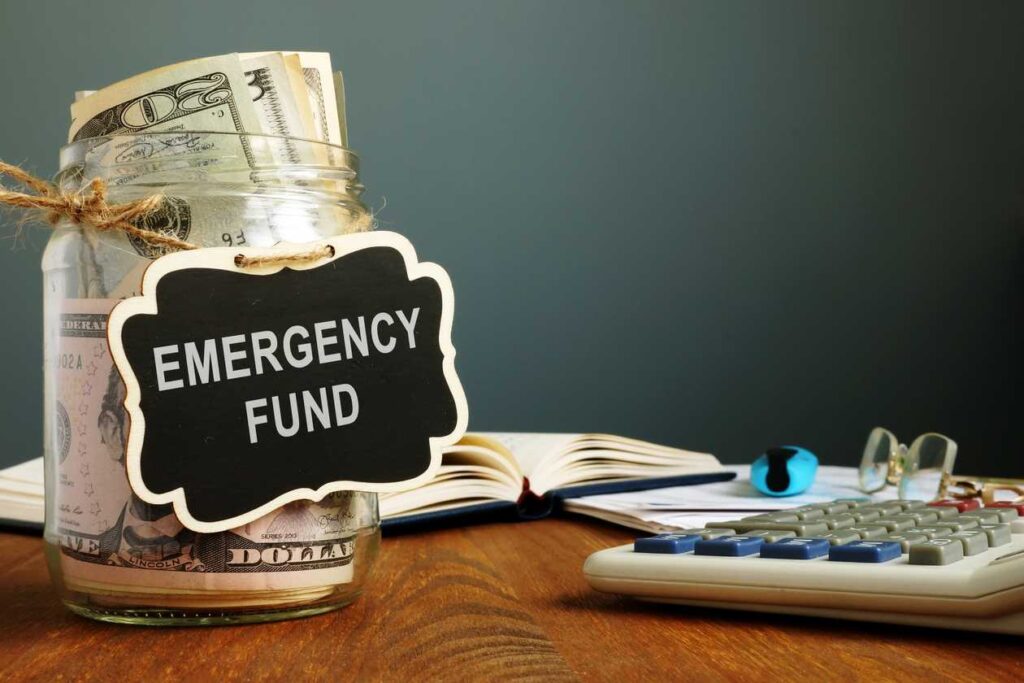 आपातकालीन निधि (Emergency Fund)