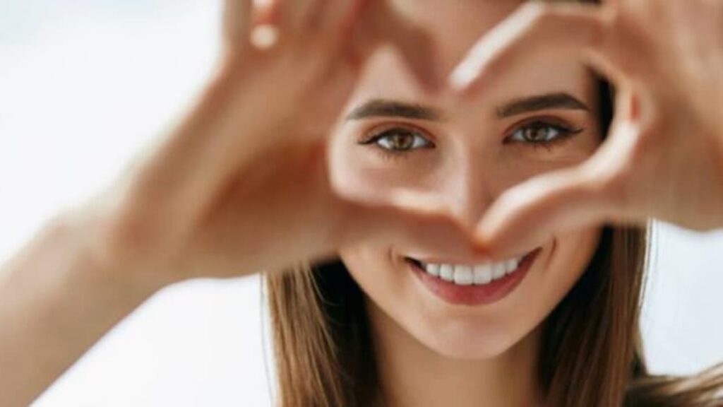 आँखों की रोशनी बढ़ाने के प्राकृतिक और अचूक उपाय