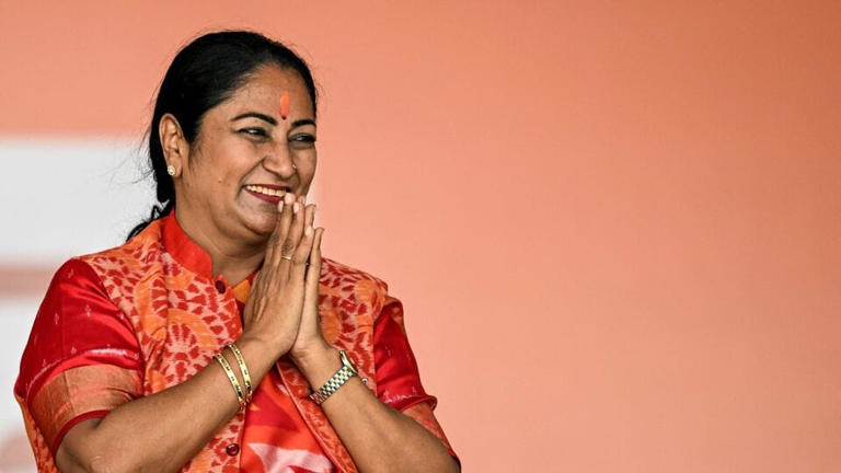 Delhi Politics CM रेखा गुप्ता