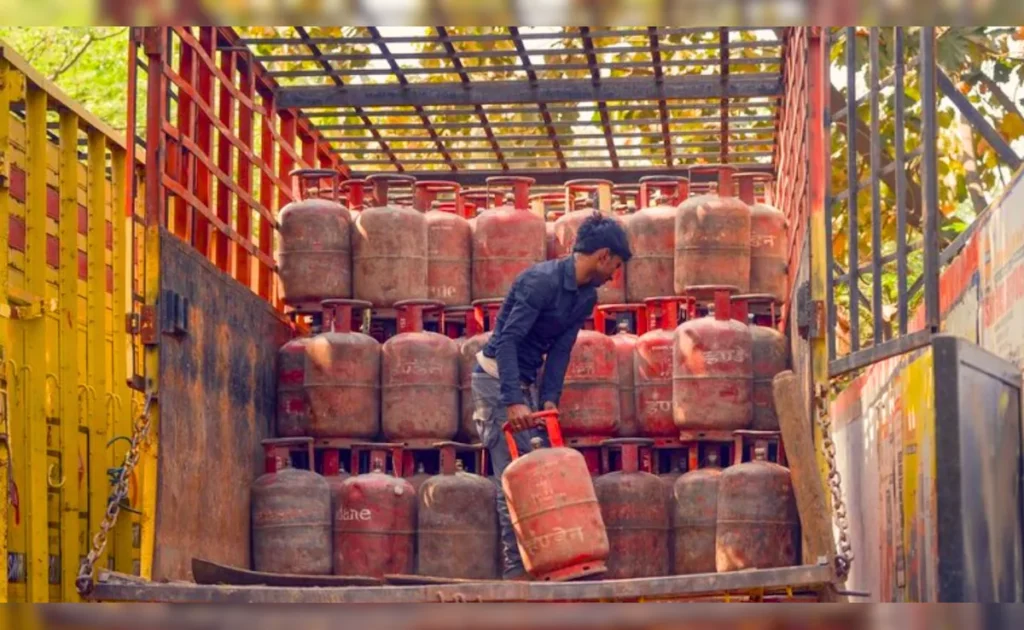 Bengaluru restaurants add gas charge