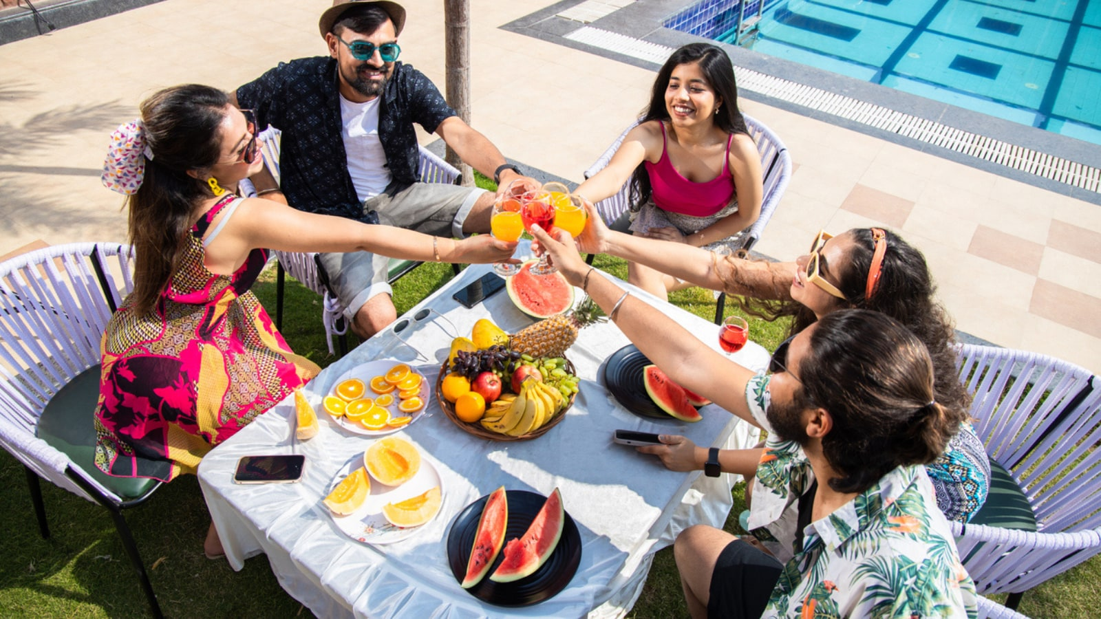 Gen-Z Prefers Strangers