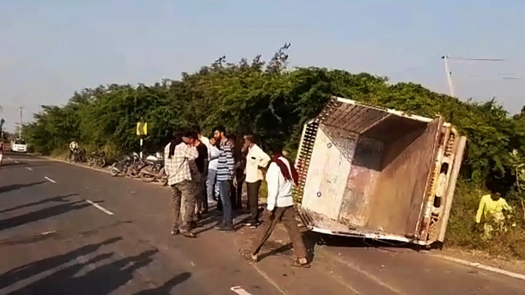 Valsad Van Accident