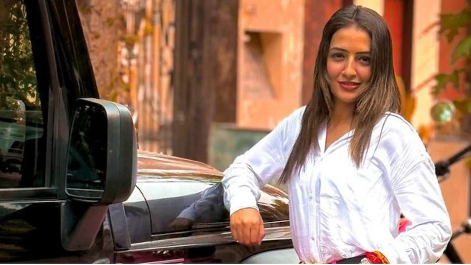 Vada Pav Girl Chandrika Dixit