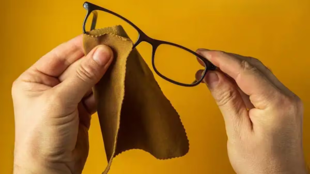 Glasses Cleaning Tips